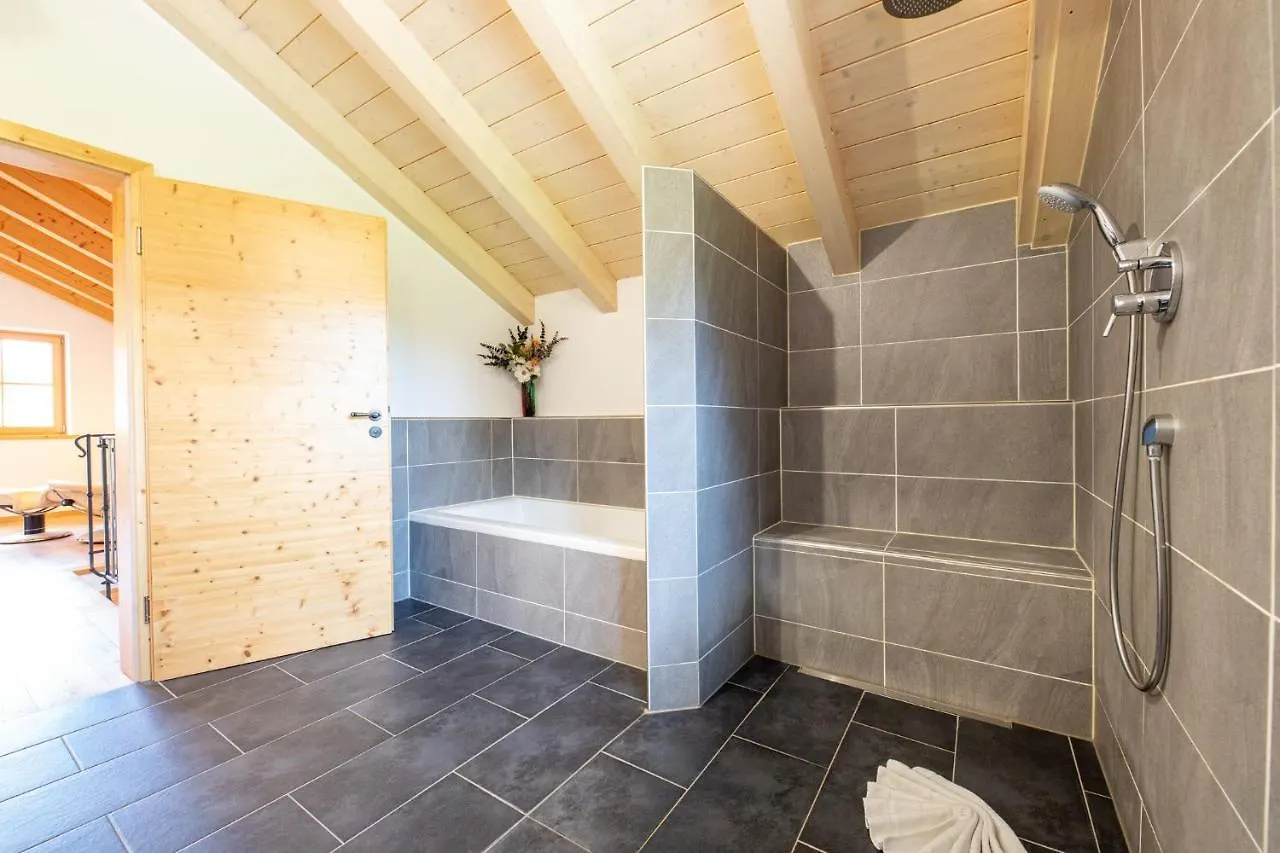Am Josefibrunnen Villa Farchant Holiday home